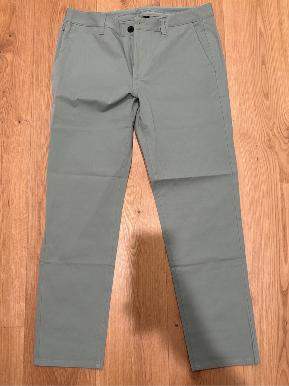 True Classic Men's Sage Green Chino Pants